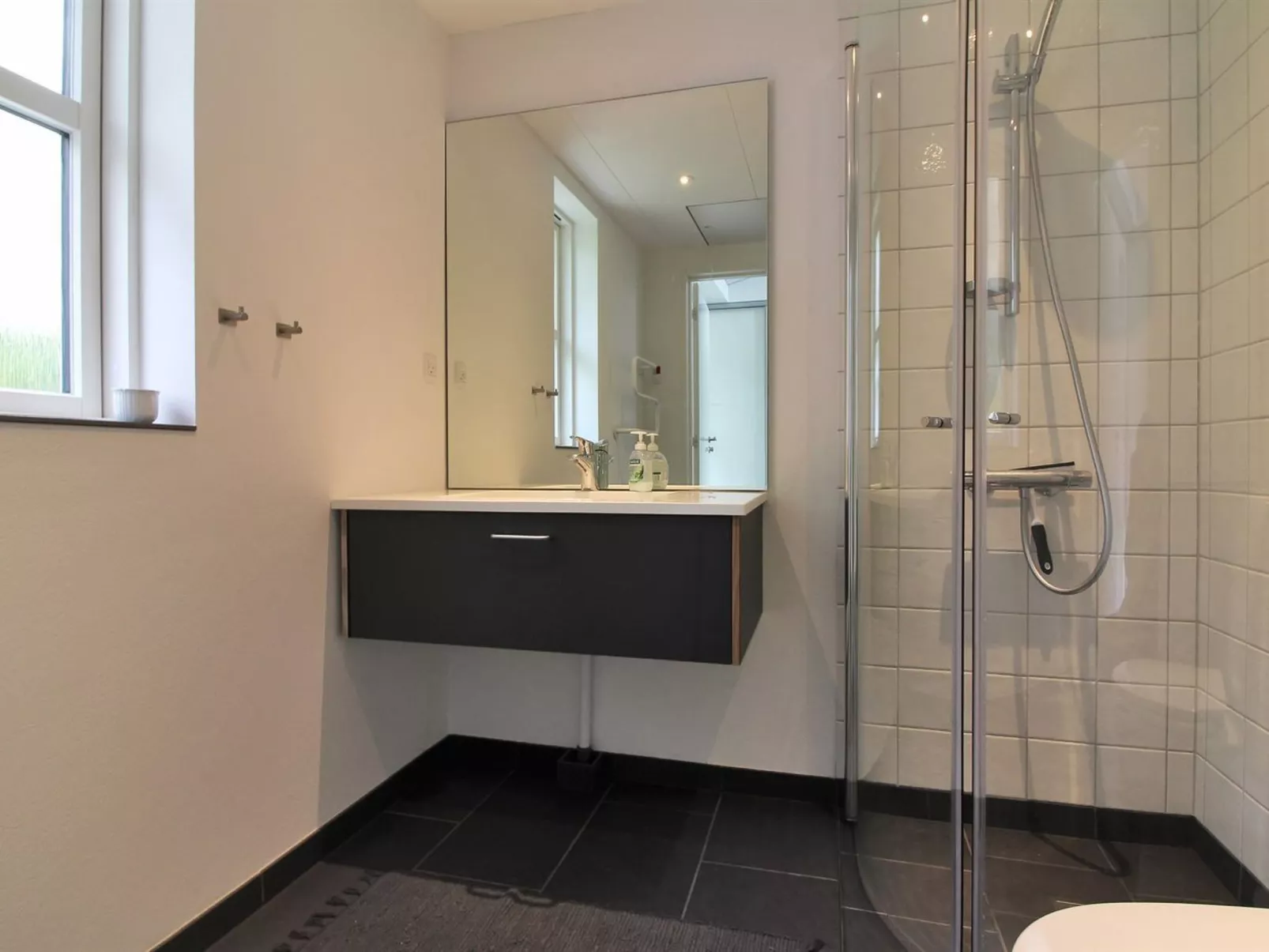 "Bjerne" - 200m from the sea-Binnen