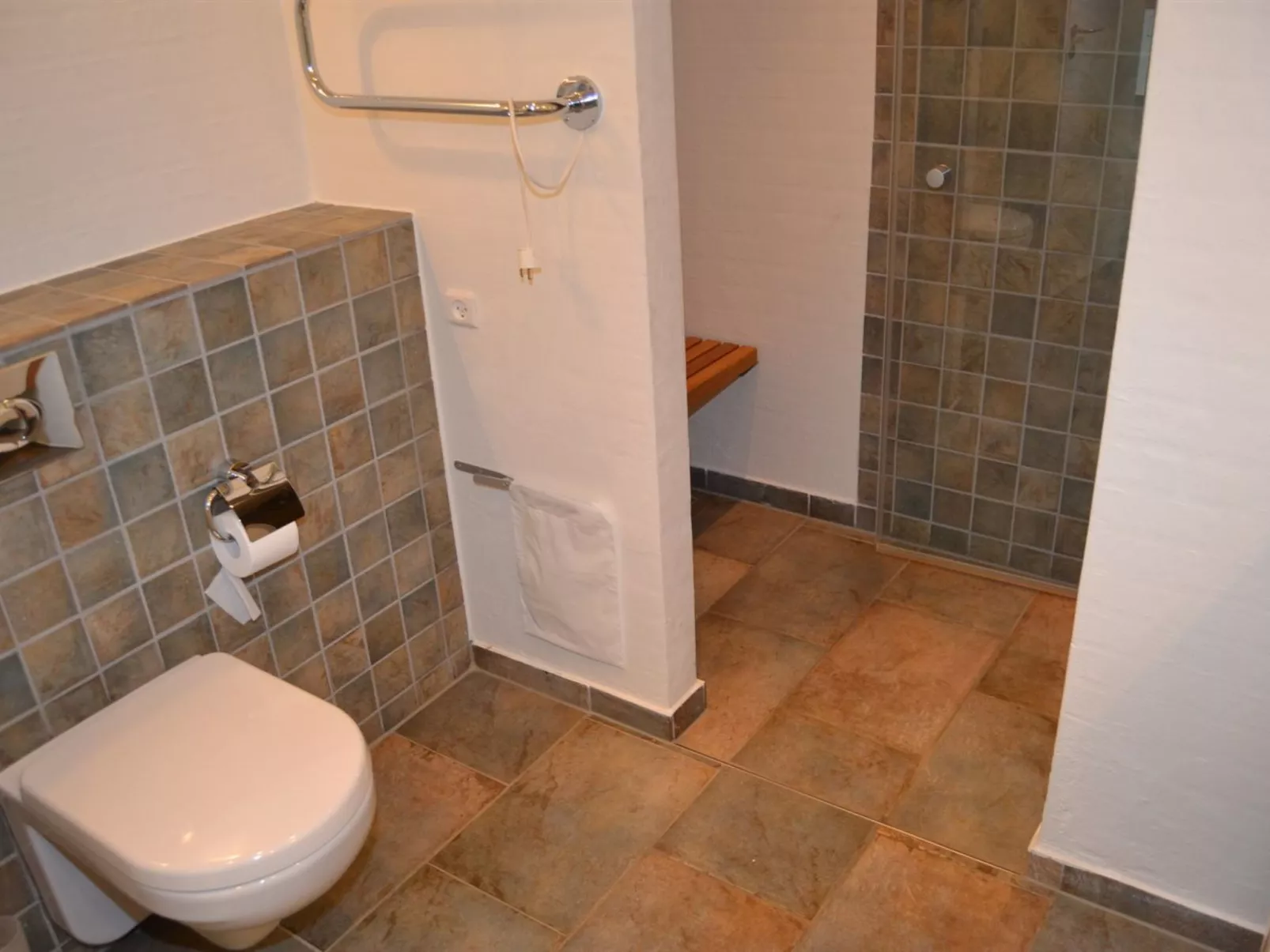 "Fanny" - 2km from the sea-Binnen