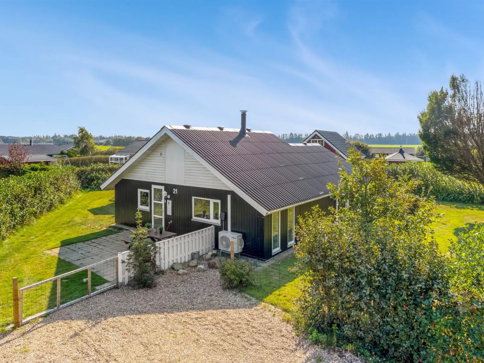 "Gudmundine" - 350m to the fjord-Buiten