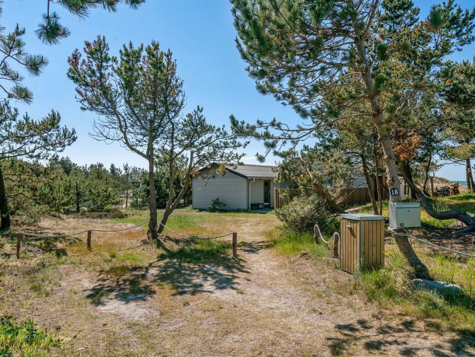 "Petersen" - 50m from the sea-Buiten