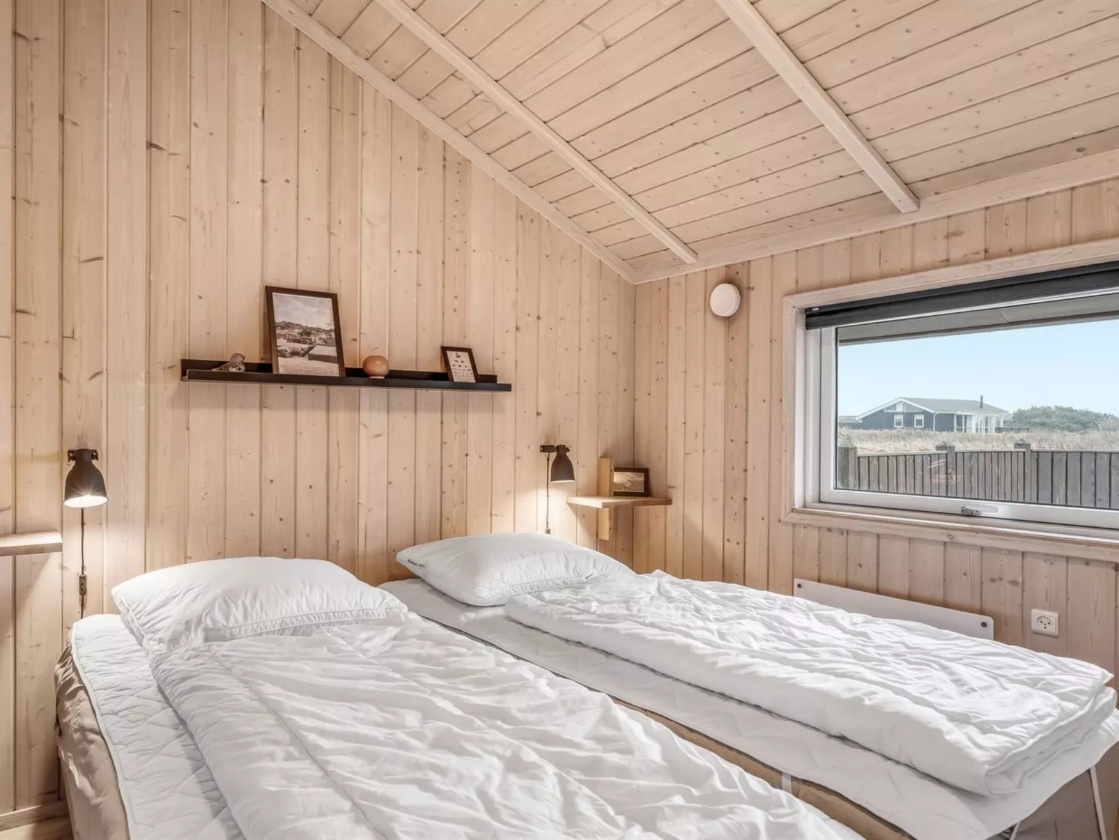 "Kiran" - 200m from the sea-Binnen