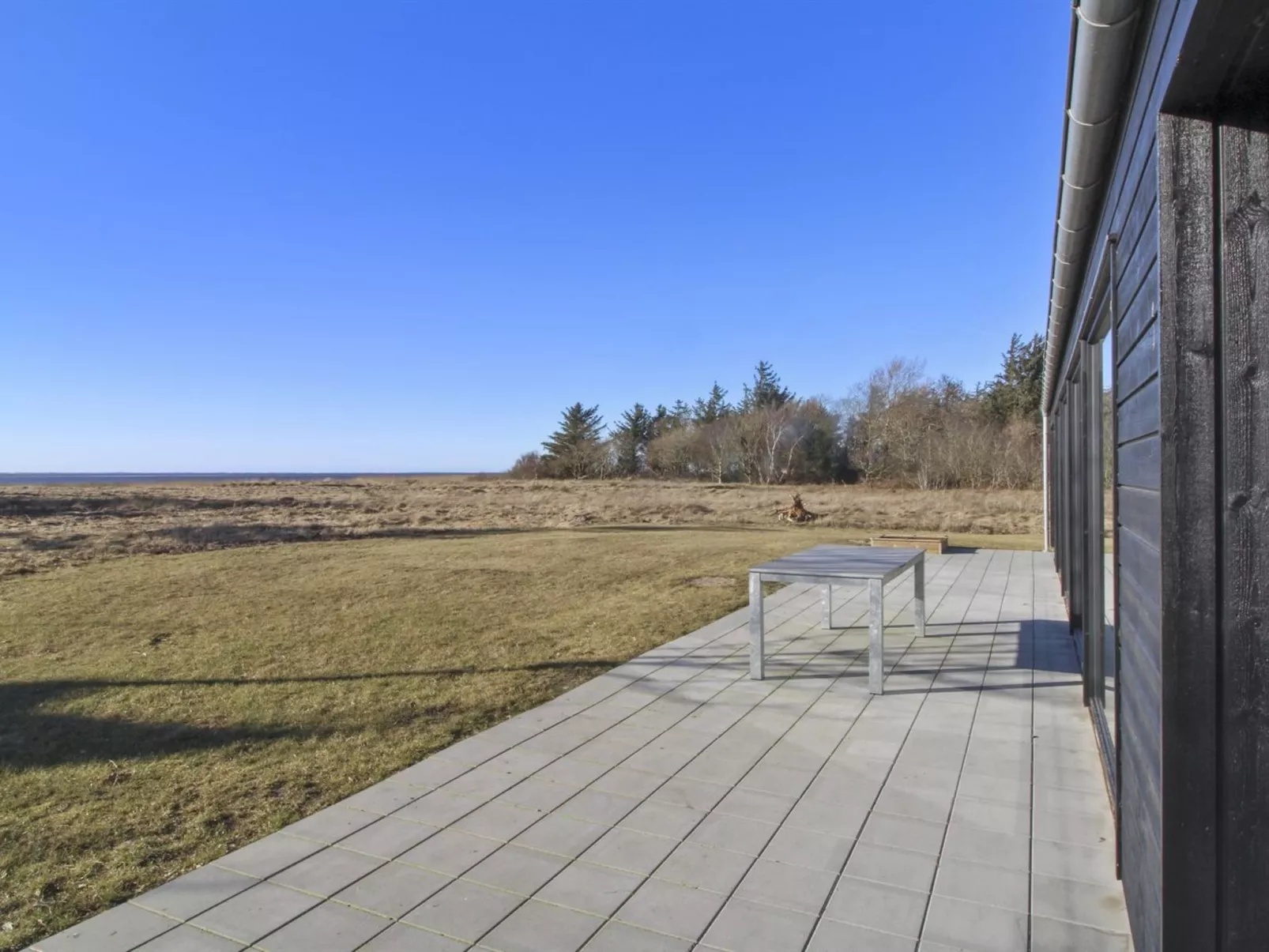 "Tindra" - 30m to the fjord-Buiten