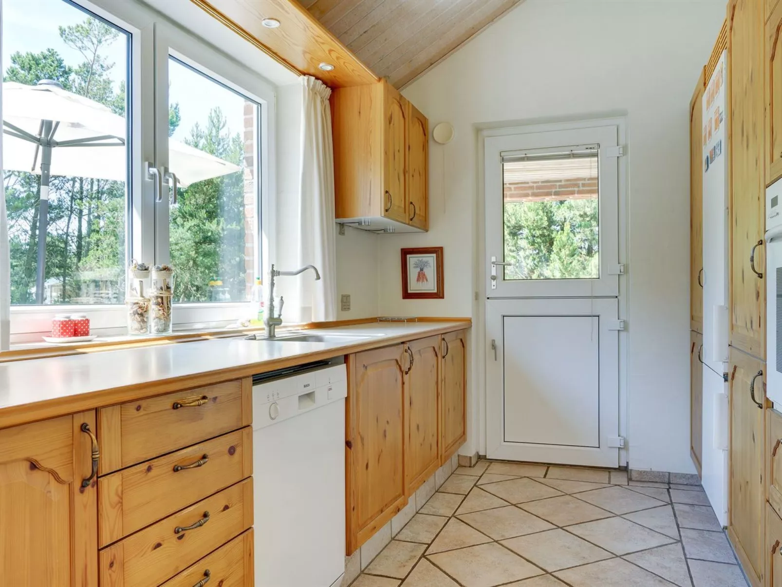 "Arletty" - 1km from the sea-Binnen