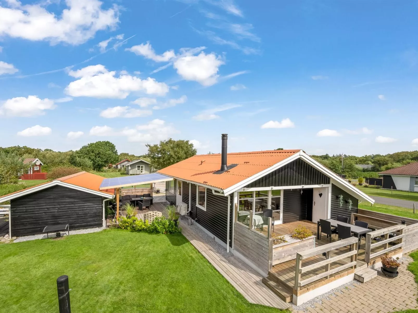 "Fritzie" - 600m to the fjord-Buiten