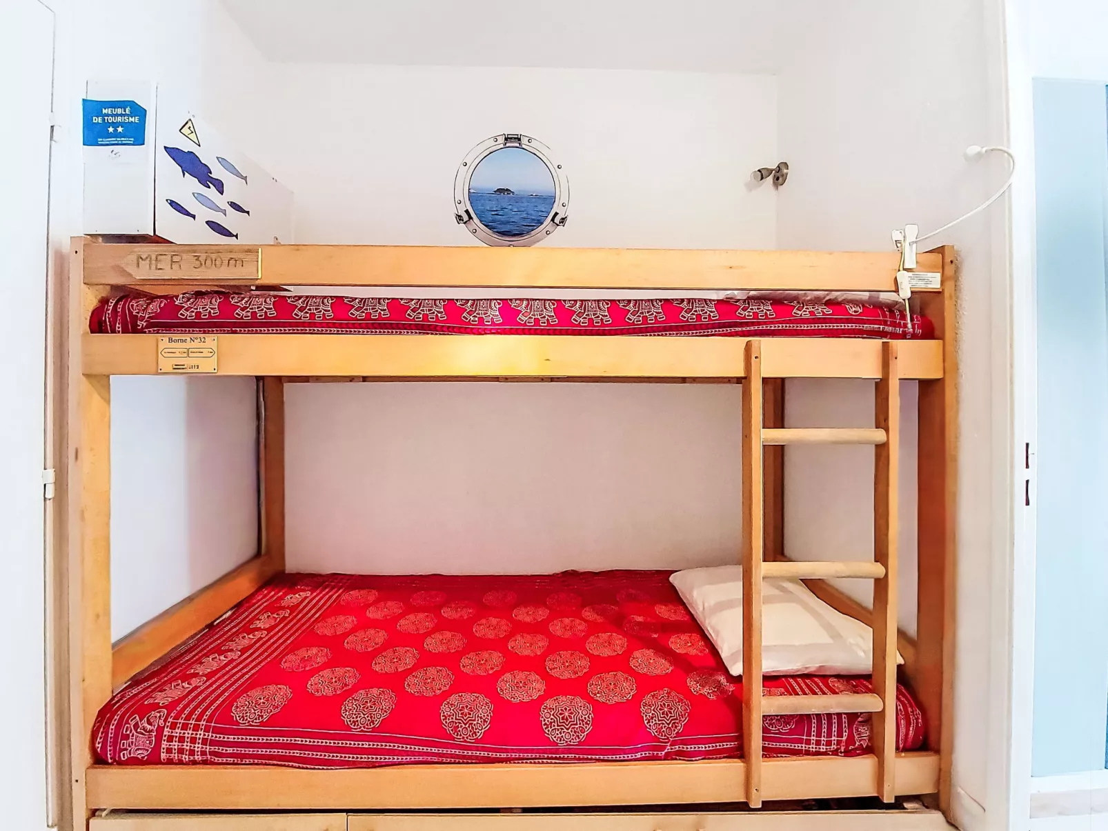 Les Aigues Marines-Binnen