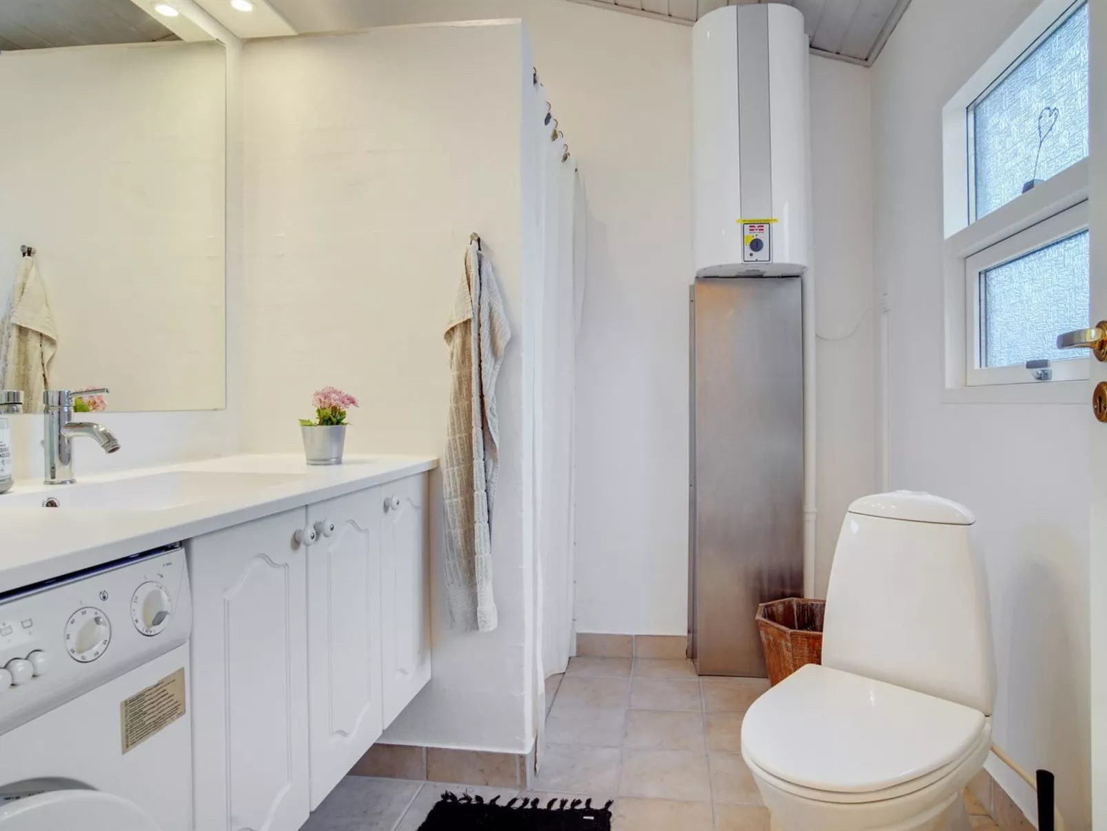 "Clarissa" - 300m from the sea-Binnen