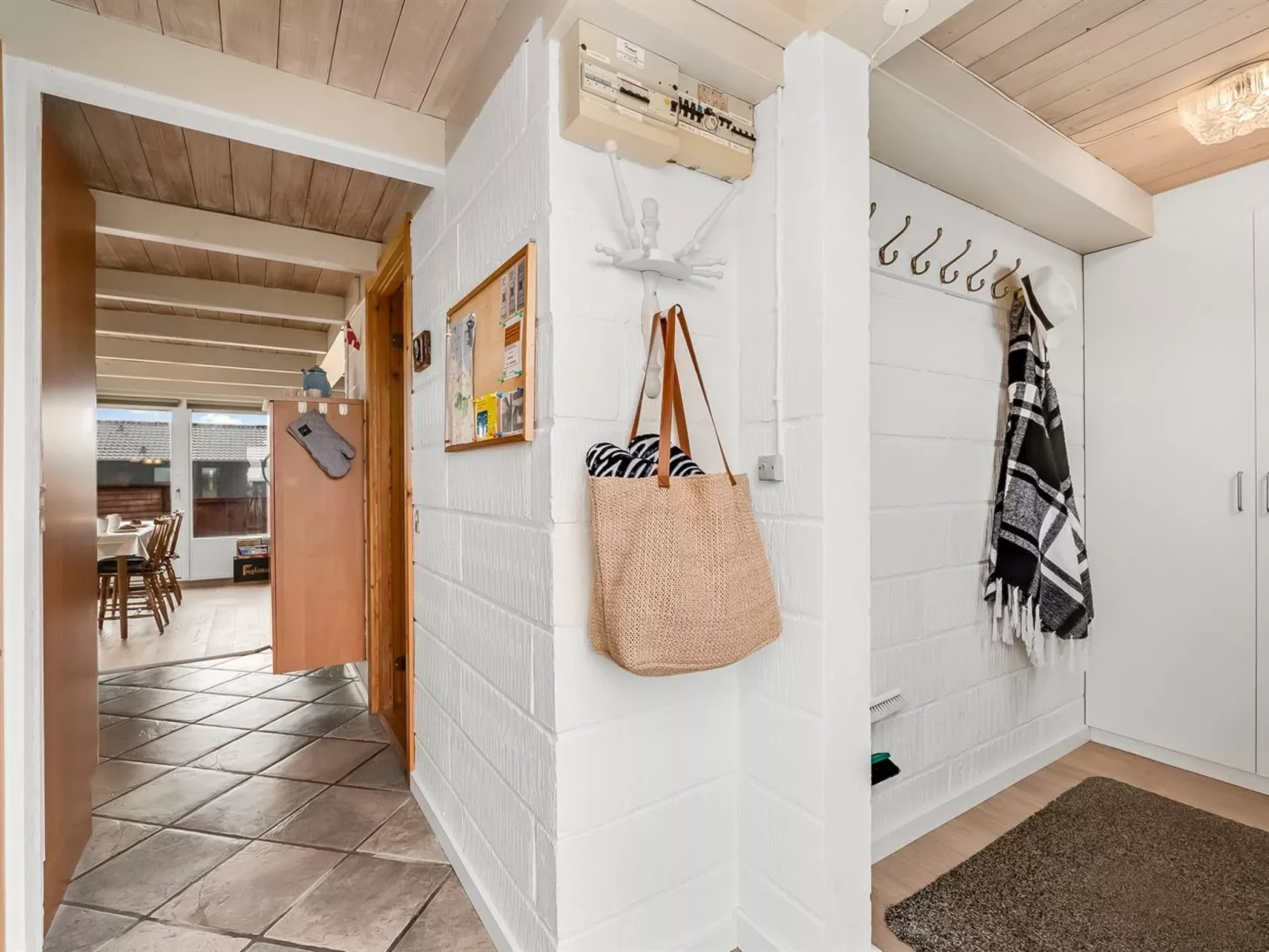 "Eringisl" - 50m from the sea-Binnen