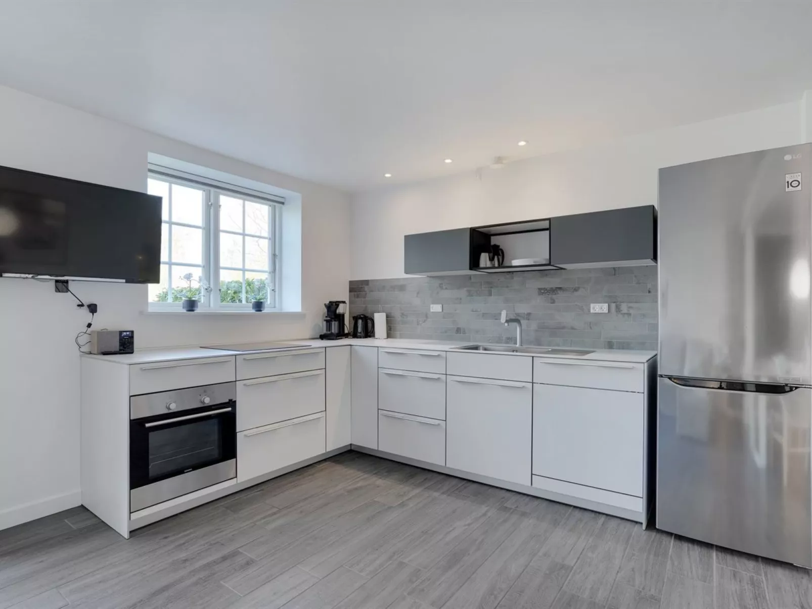 "Odeta" - 100m from the sea-Binnen