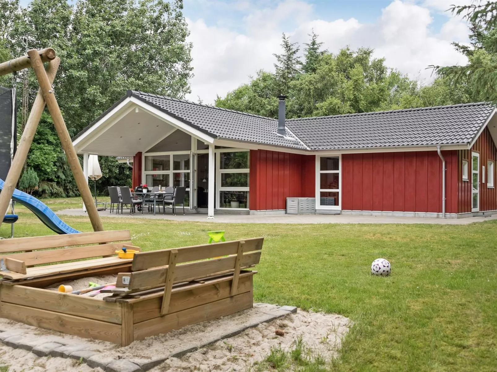 "Gundel" - 400m from the sea-Buiten