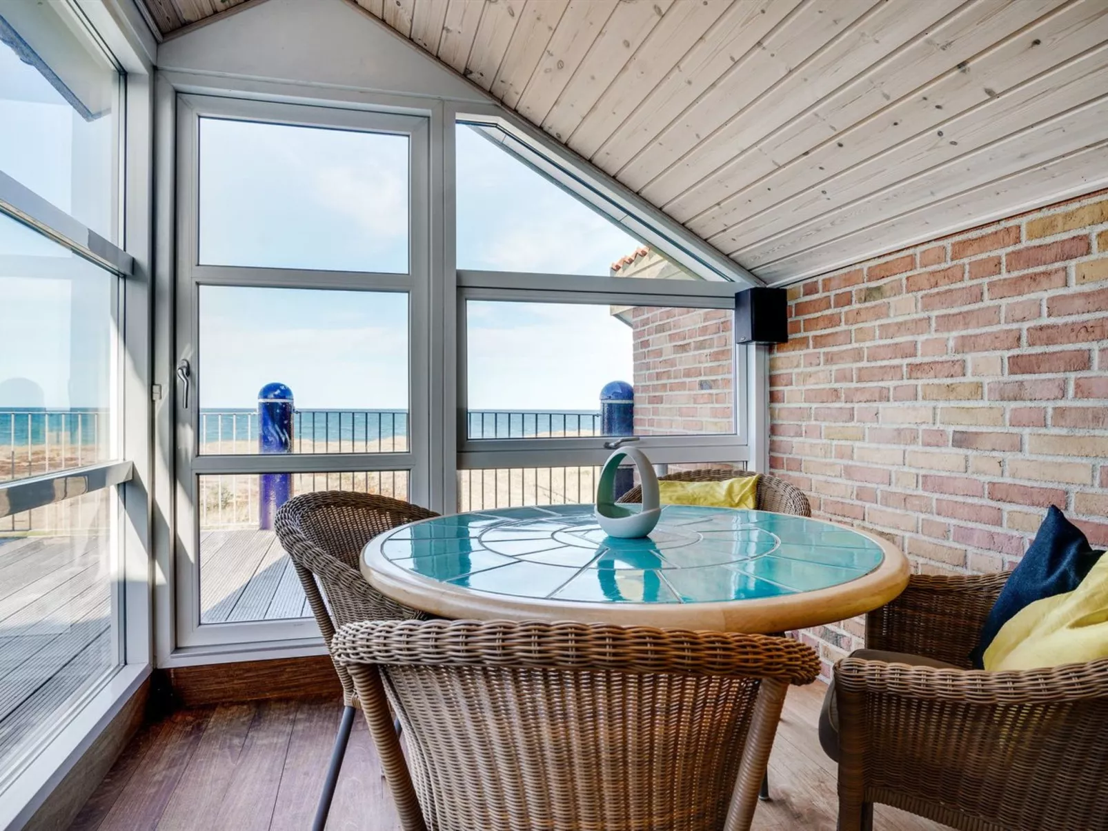 "Solvej" - 120m from the sea-Binnen