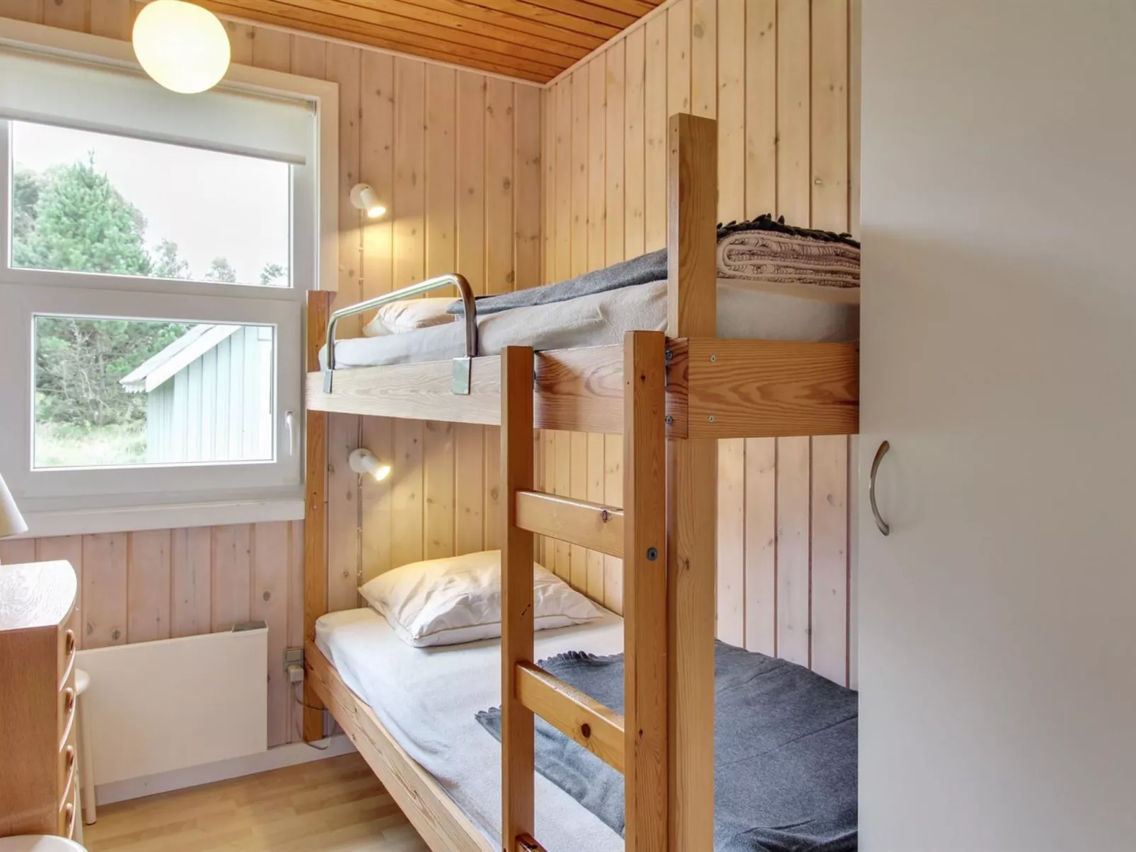 "Livia" - 900m from the sea-Binnen