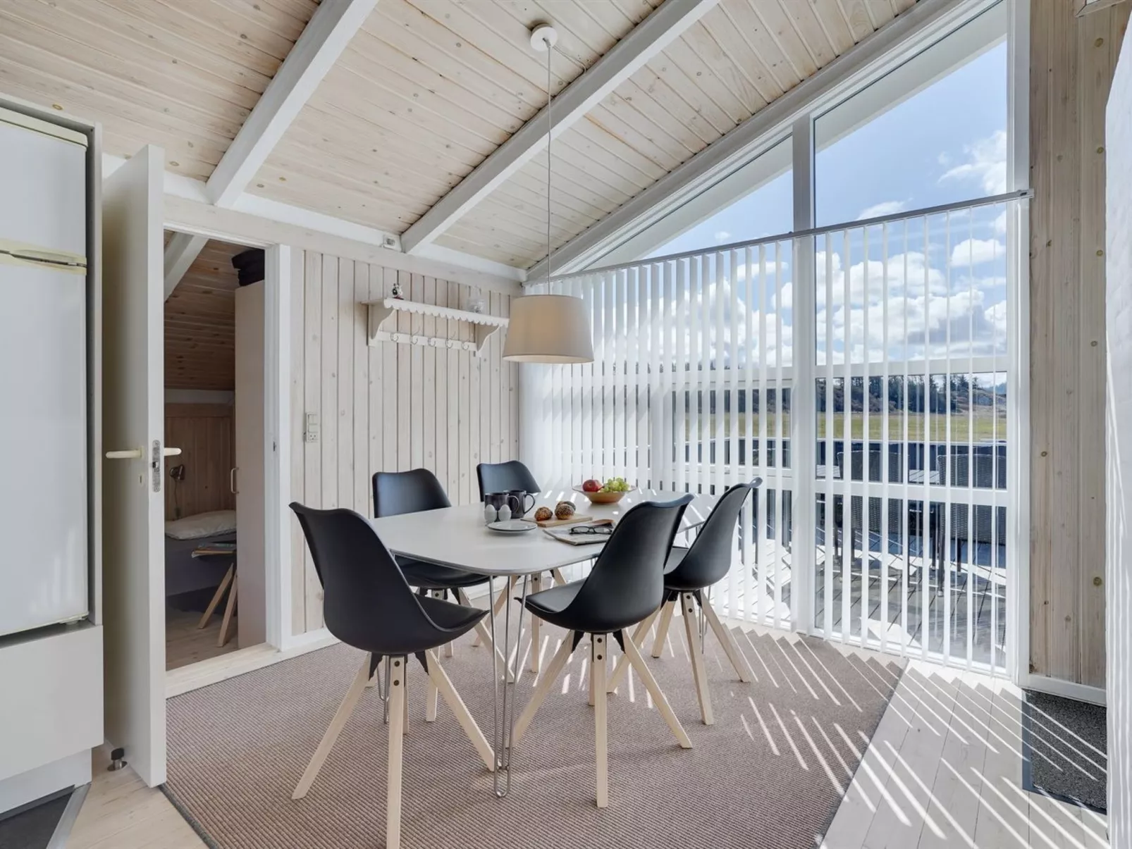 "Galatia" - 500m from the sea-Binnen