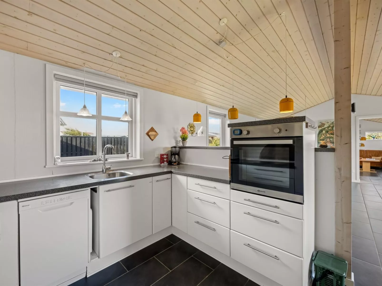 "Fabio" - 450m from the sea-Binnen