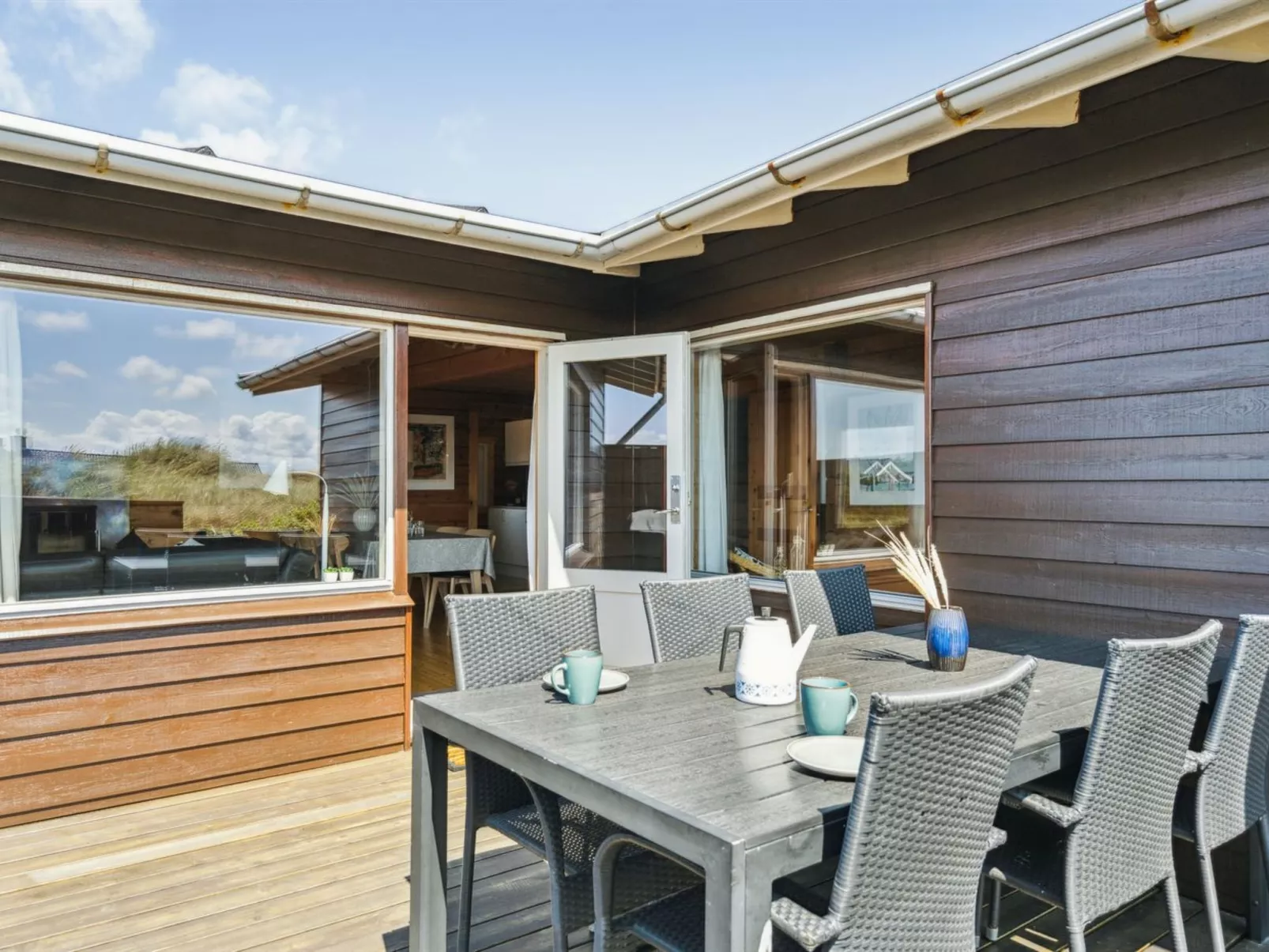 "Evelin" -  from the sea-Buiten