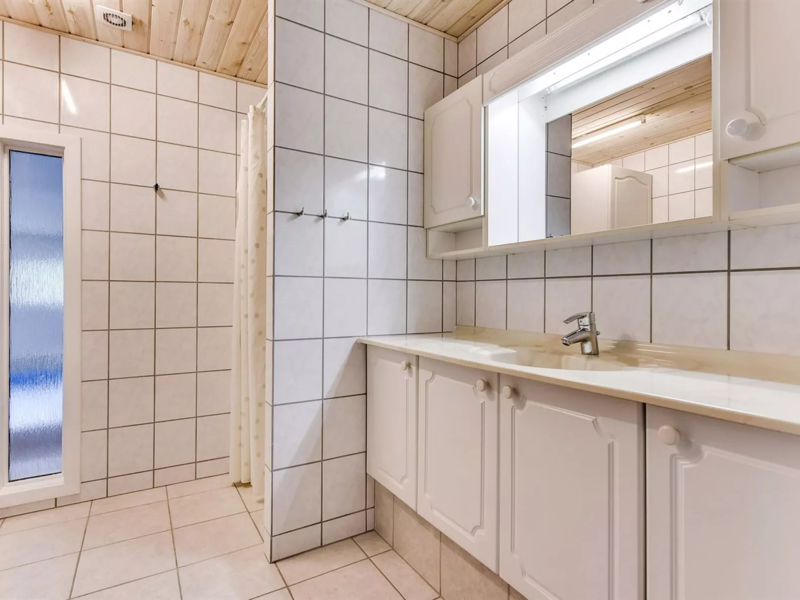 "Tascha" - 1.5km from the sea-Binnen