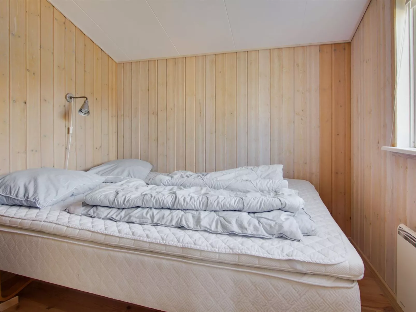 "Alisia" - 400m from the sea-Binnen