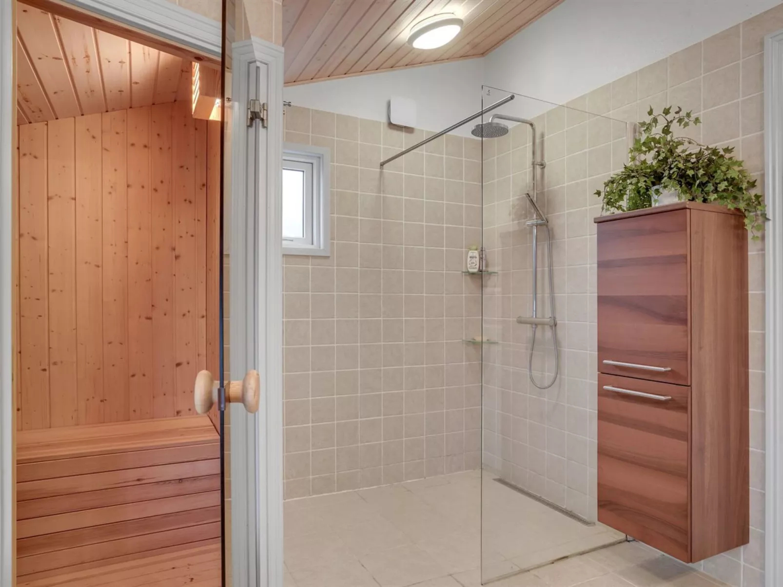 "Andrea" - 1.4km from the sea-Binnen