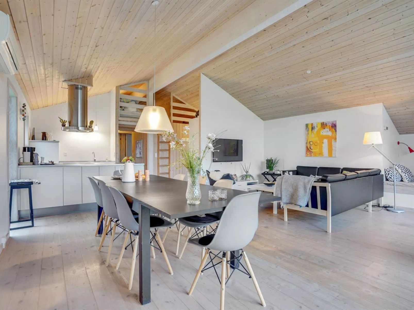 "Elni" - 900m from the sea-Binnen