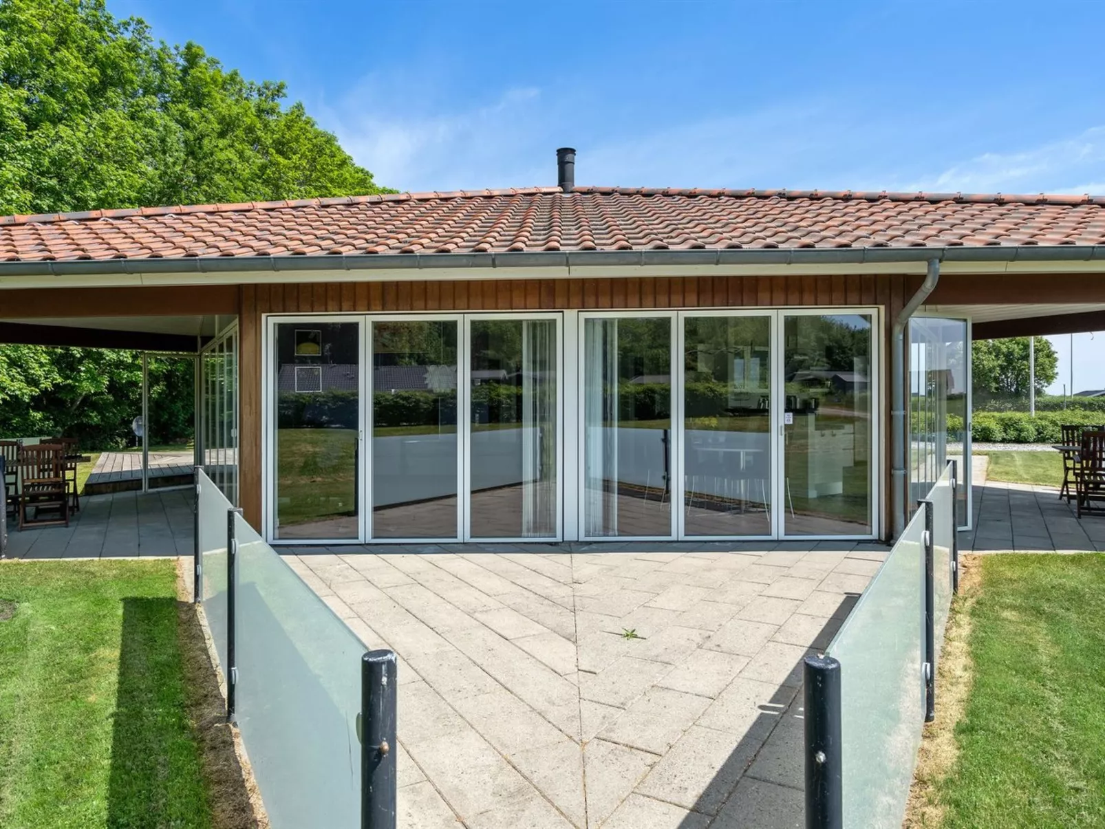 "Helena" - 250m from the sea-Buiten