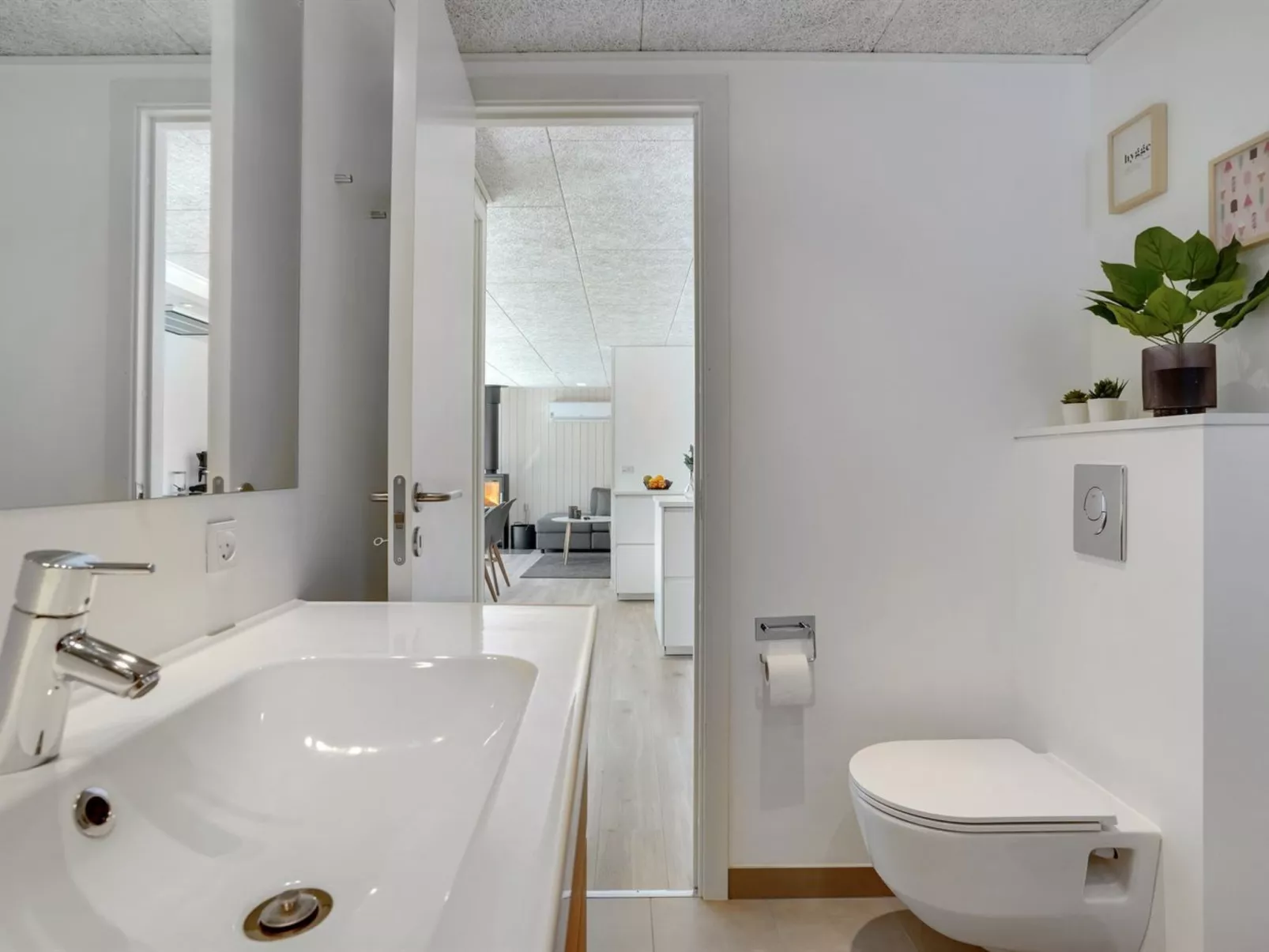 "Arnetta" - 1.5km from the sea-Binnen