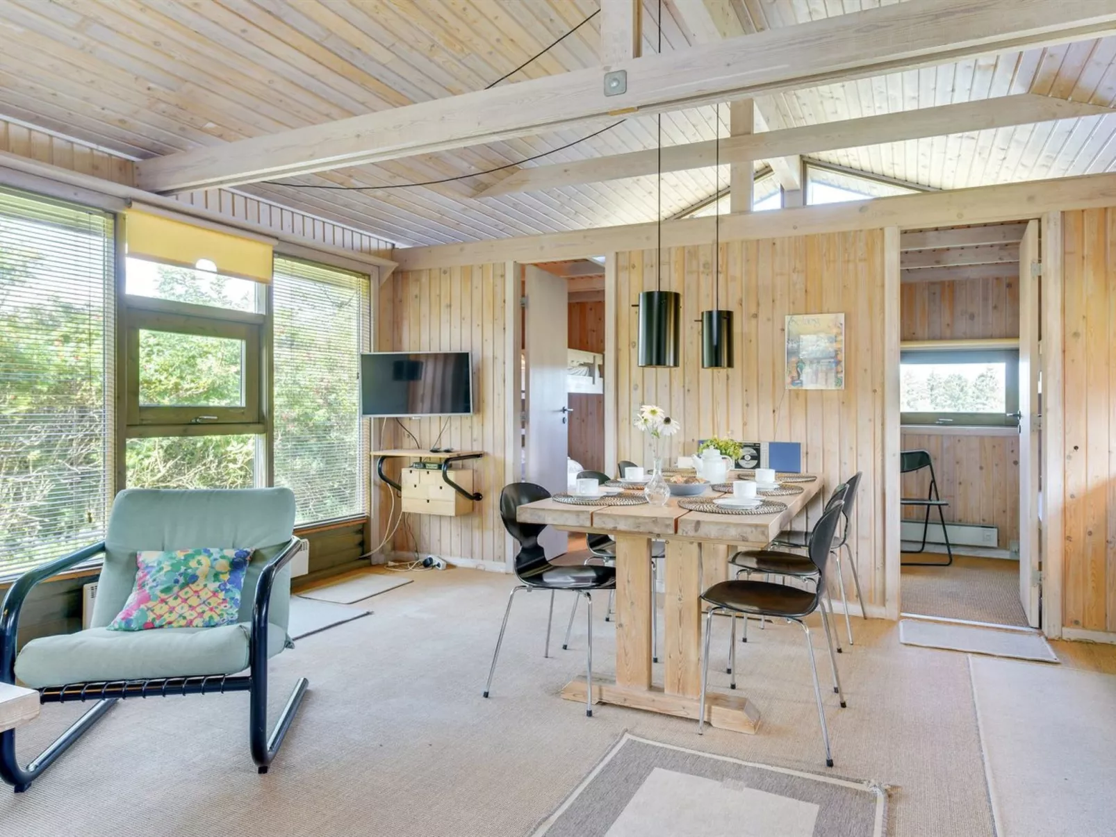 "Aiva" - 1.5km from the sea-Binnen