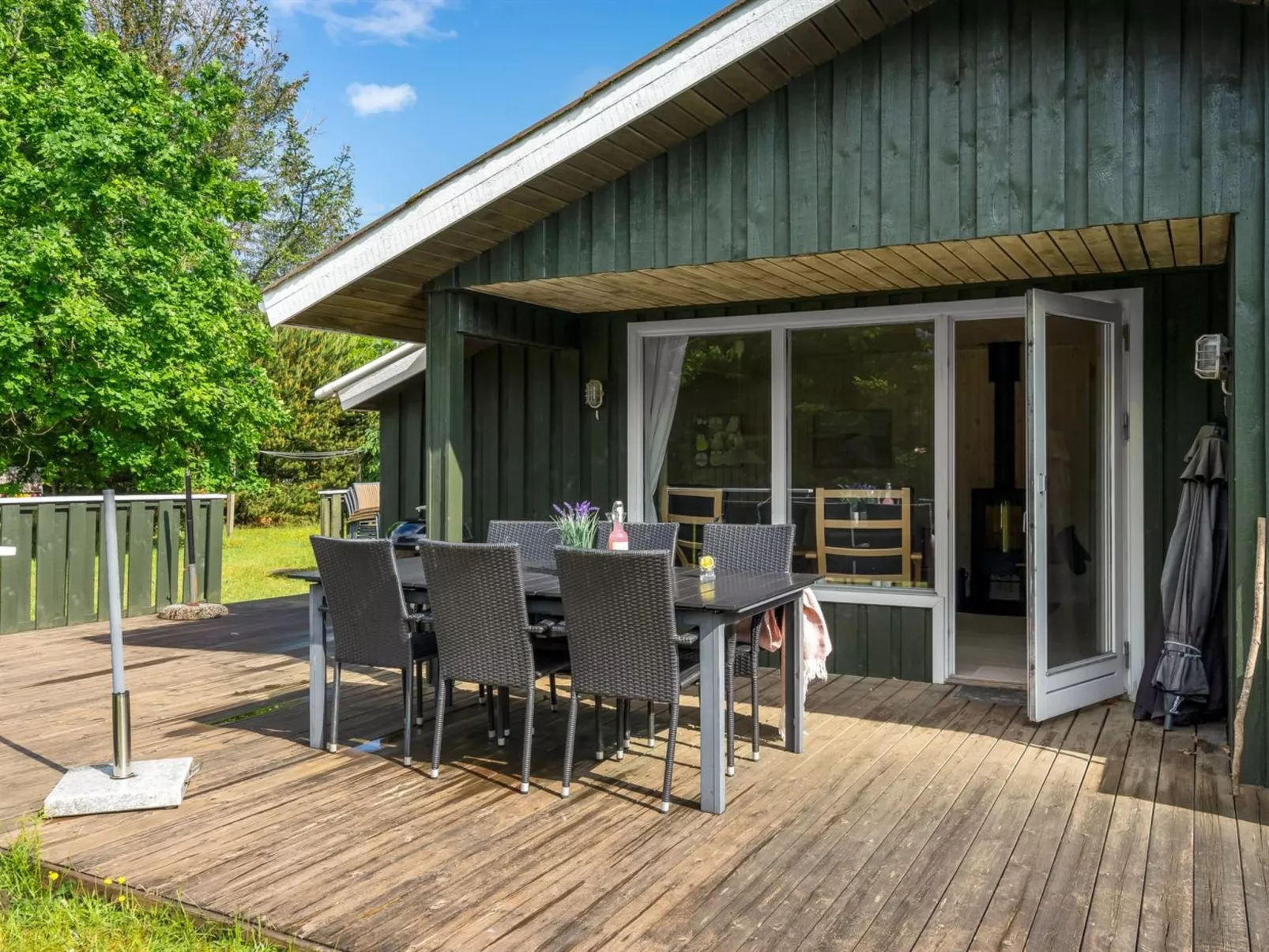 "Myrna" - 300m from the sea-Buiten