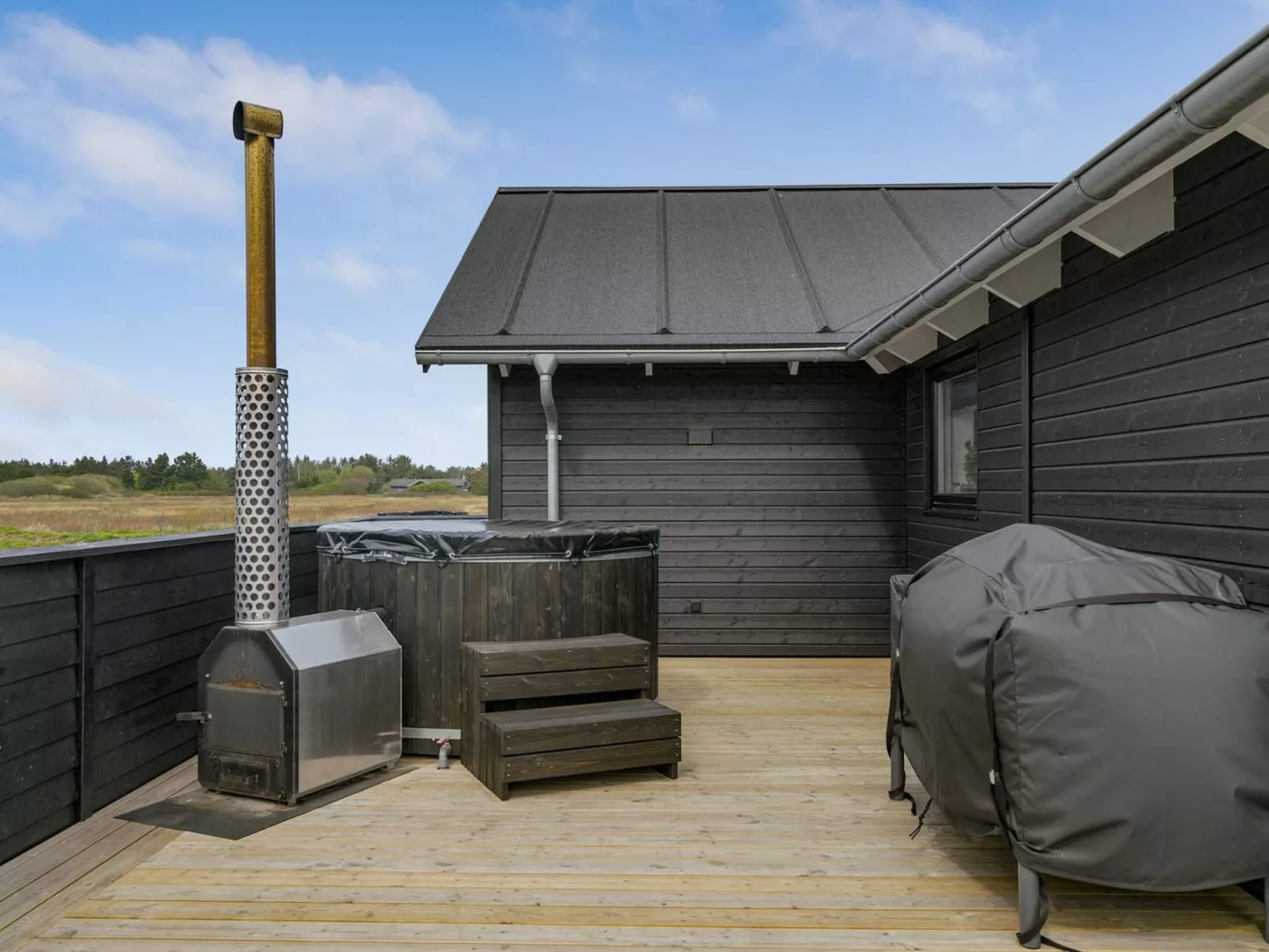 "Ina" - 1.2km from the sea-Buiten