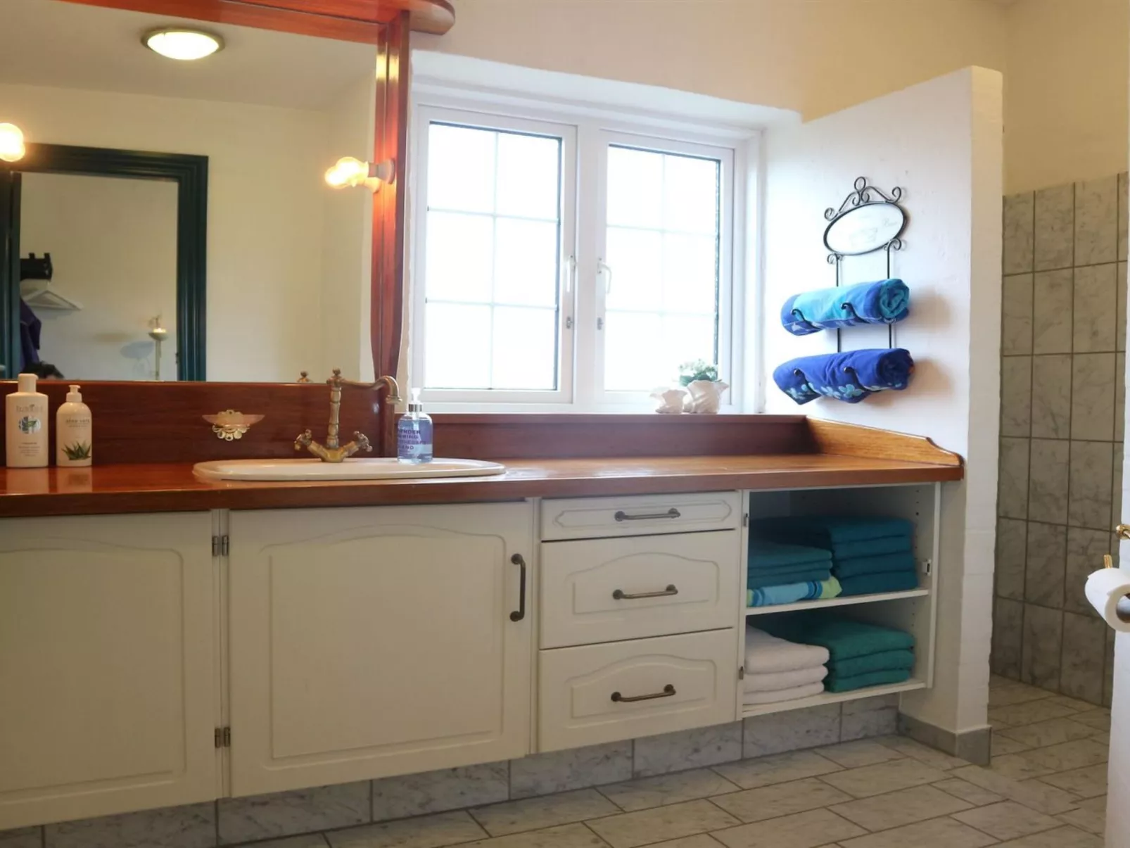 "Fridoline" - 150m from the sea-Binnen