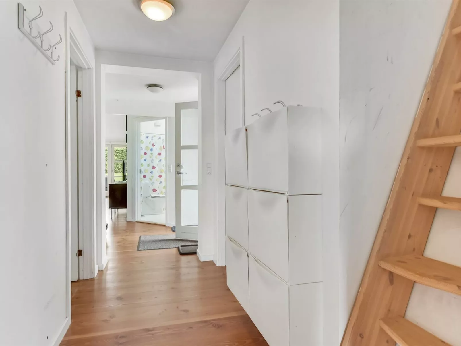 "Bjerund" - 250m from the sea-Binnen