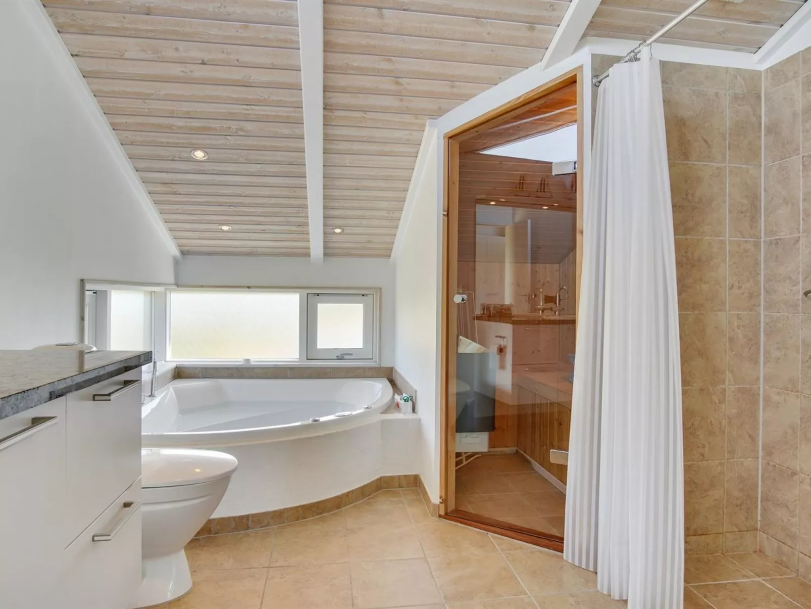 "Welma" - 500m from the sea-Binnen