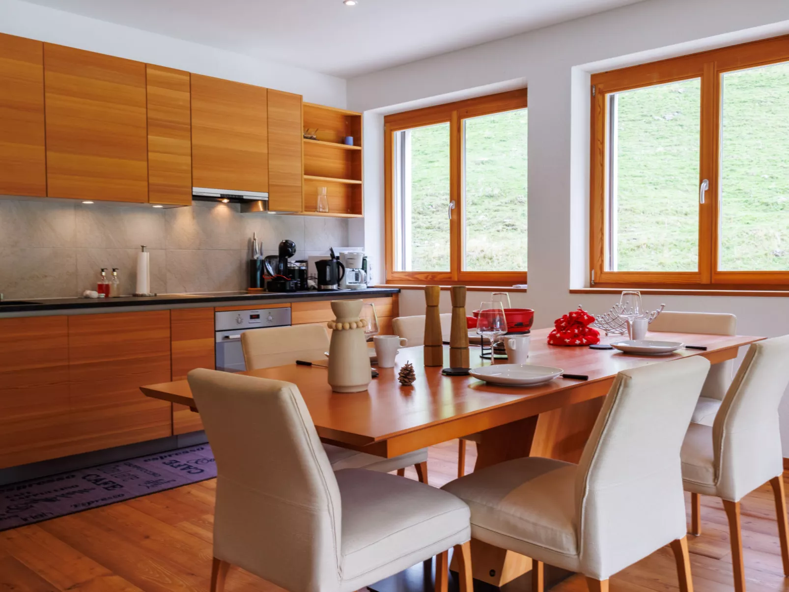 Rosablanche E 108-Binnen