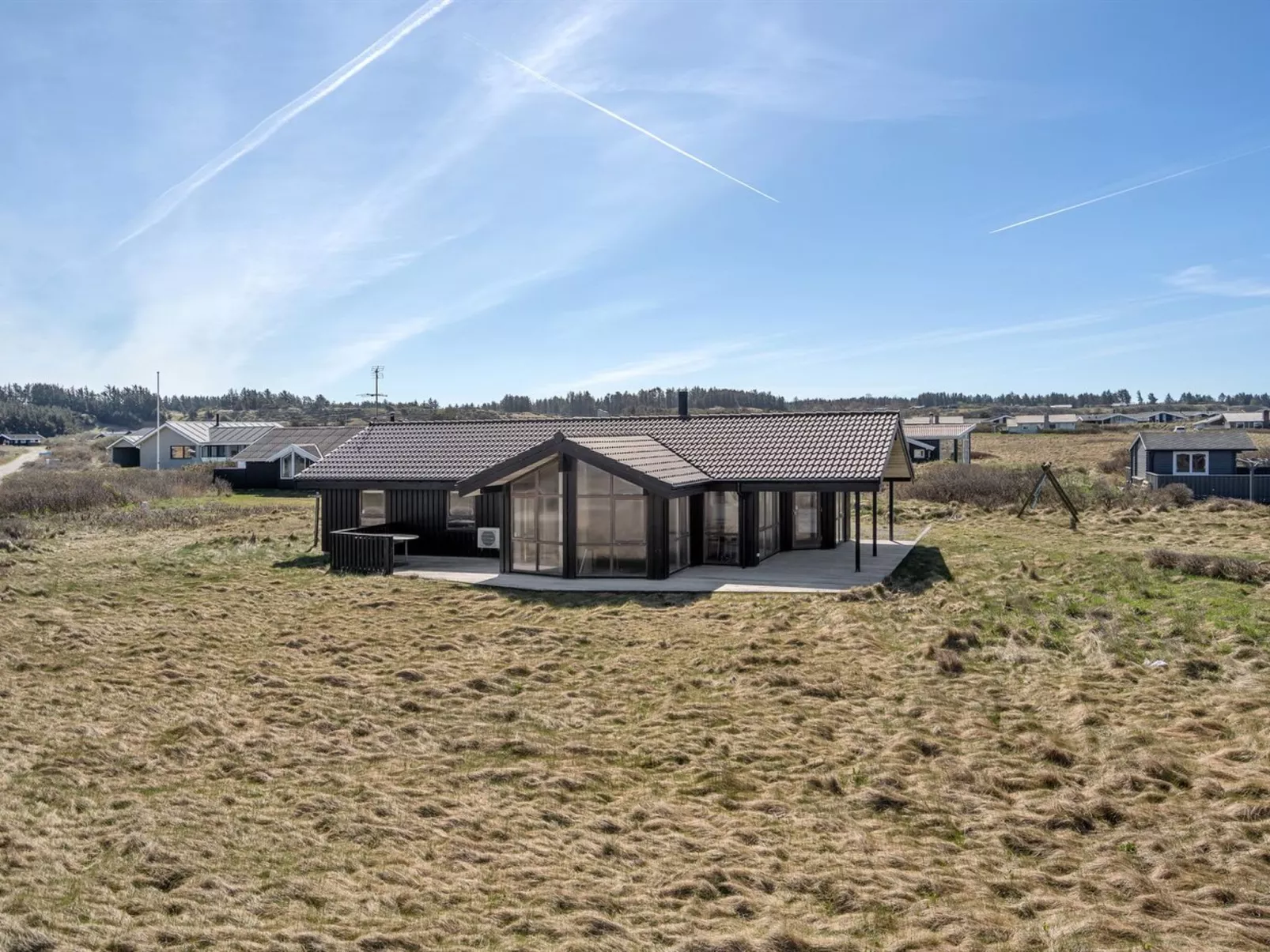 "Tjarko" - 150m from the sea-Buiten