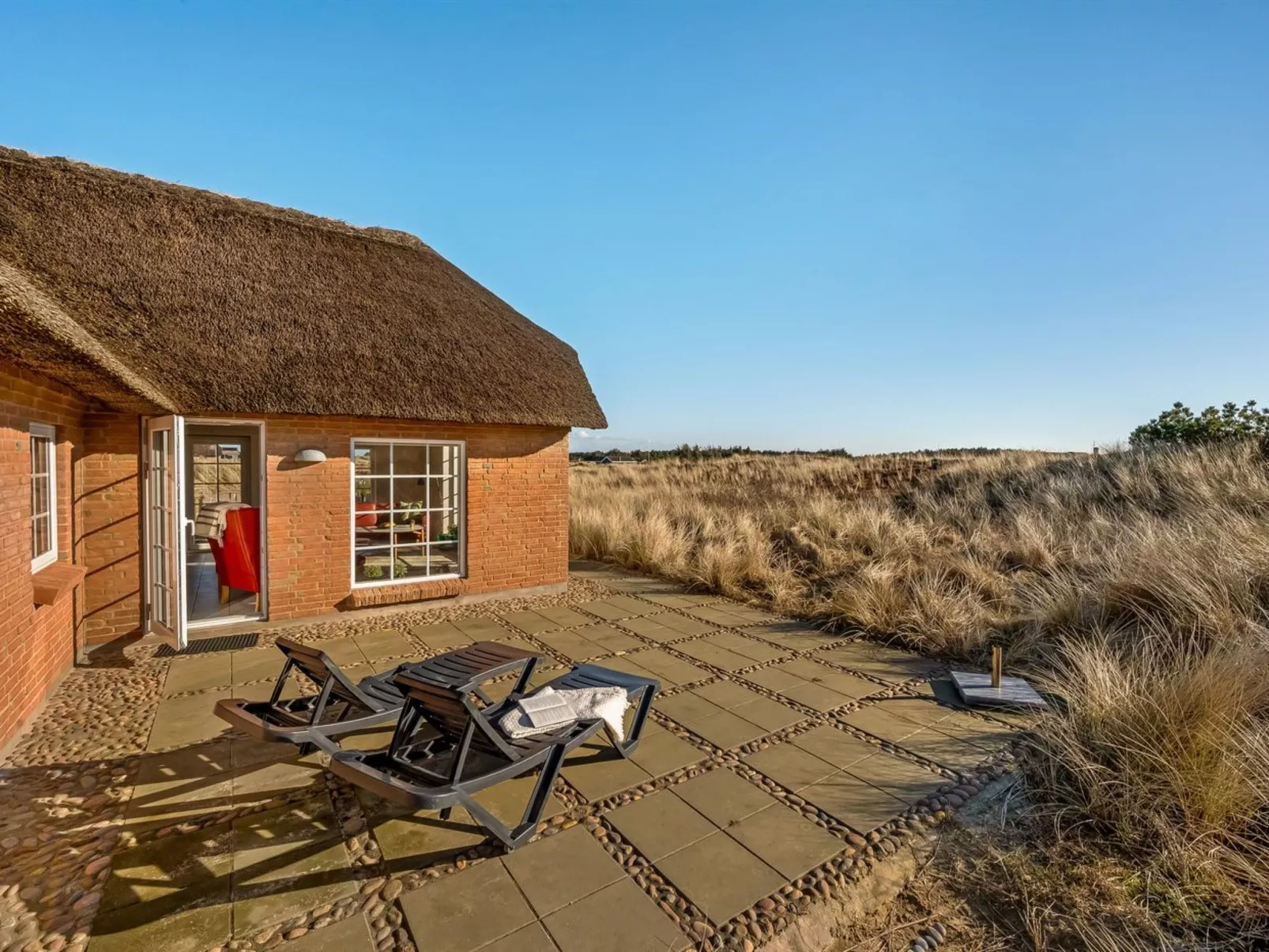 "Hærulf" - 300m from the sea-Buiten