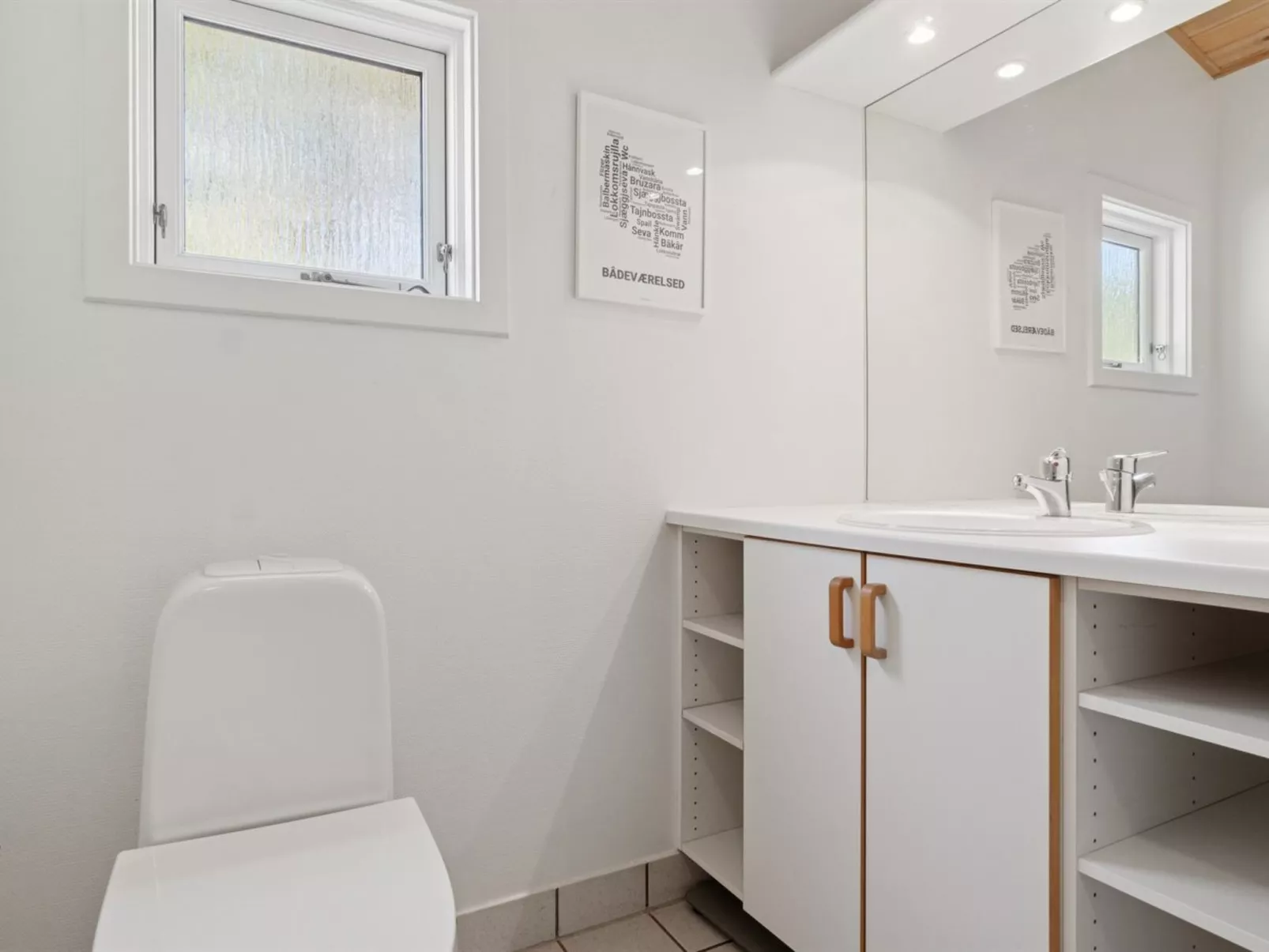 "Hallgerd" - 800m from the sea-Binnen