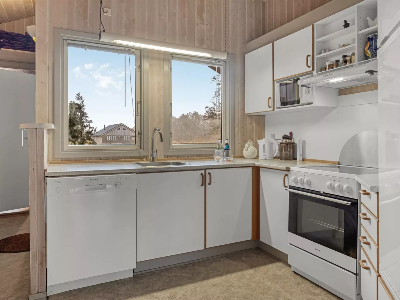 "Vivan" - 3.8km from the sea-Binnen