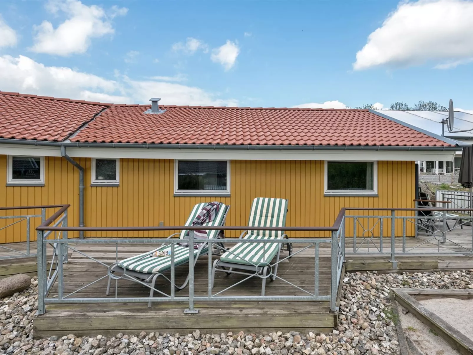 "Hjalmar" - 400m from the sea-Buiten