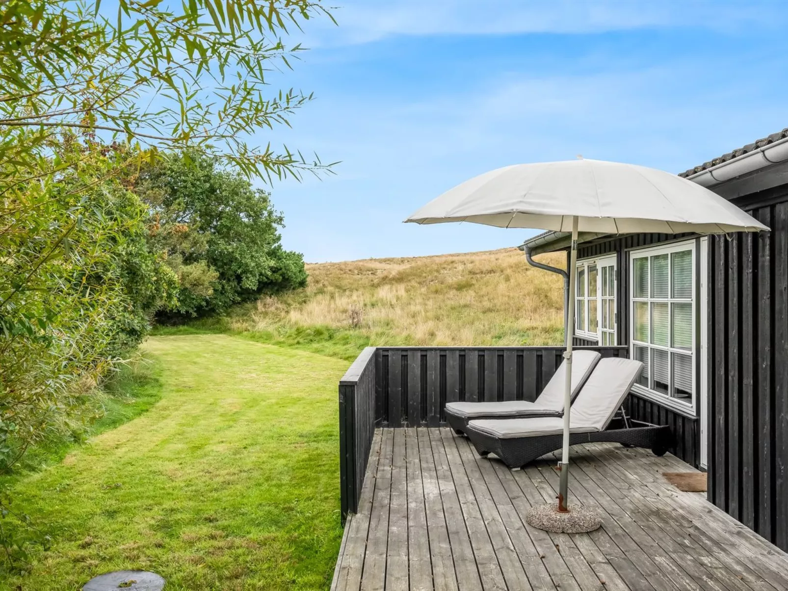 "Danko" - 1.5km from the sea-Buiten