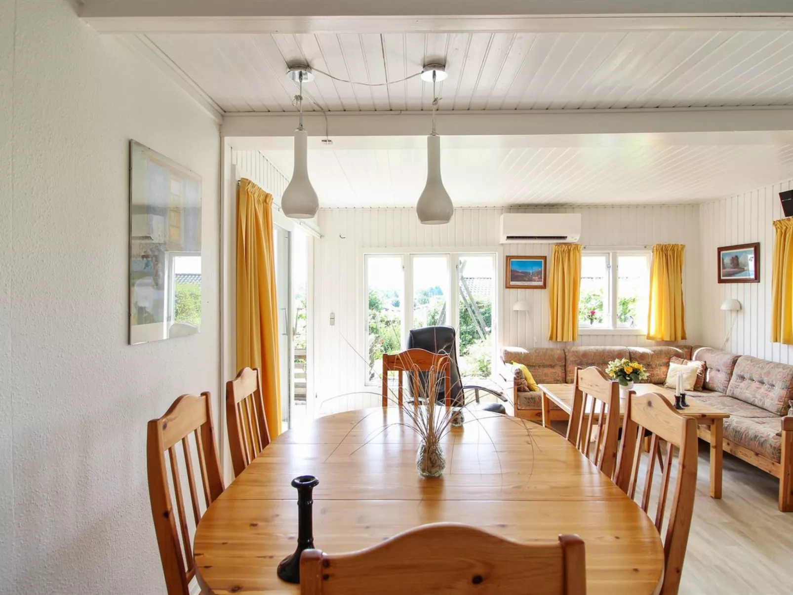 "Lillebror" - 200m from the sea-Binnen