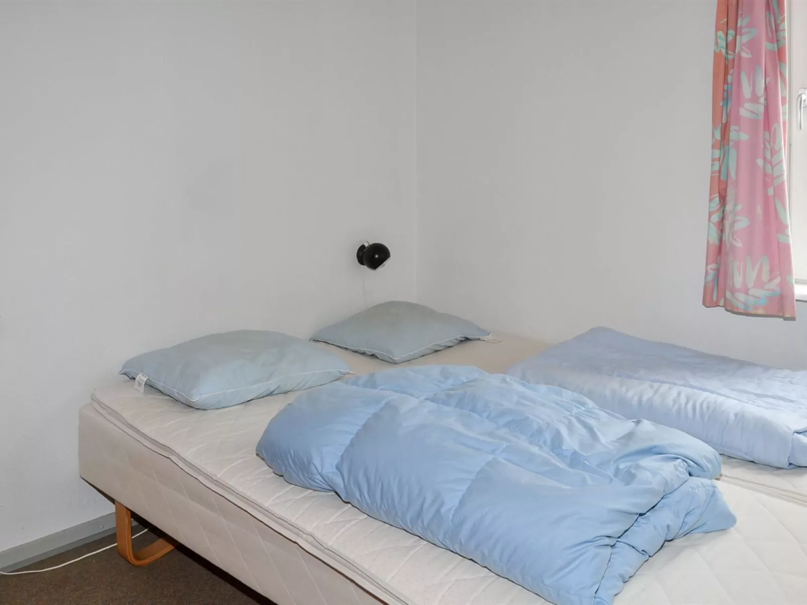 "Urmas" - 1km from the sea-Binnen