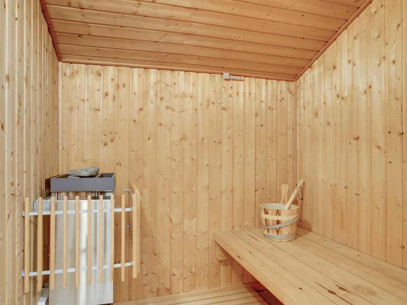 "Jantje" - 500m from the sea-Binnen