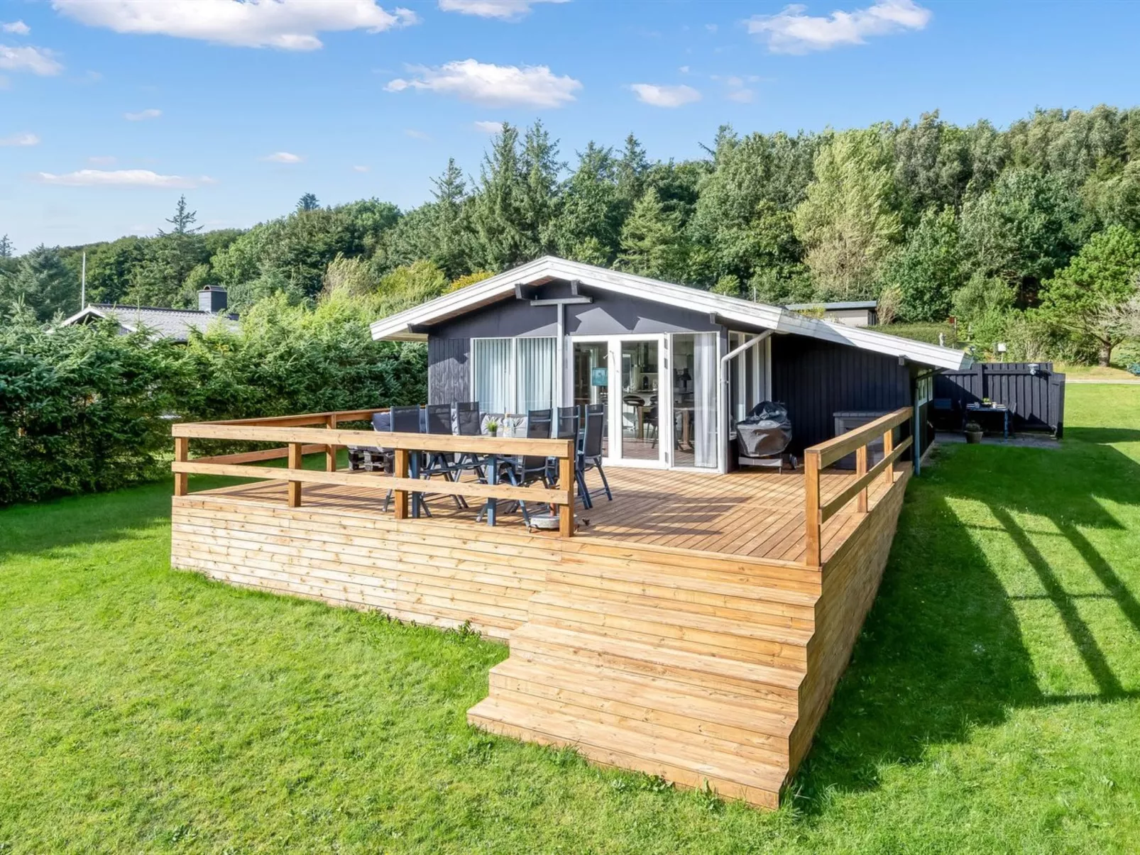 "Matilde" - 400m to the fjord-Buiten