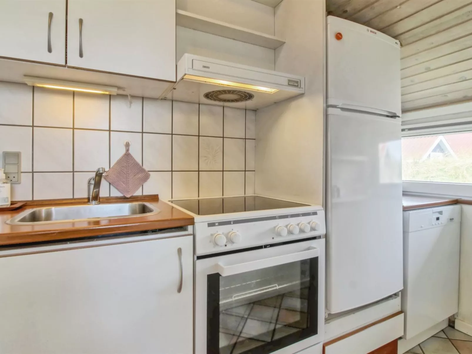 "Madsen" - 500m from the sea-Binnen