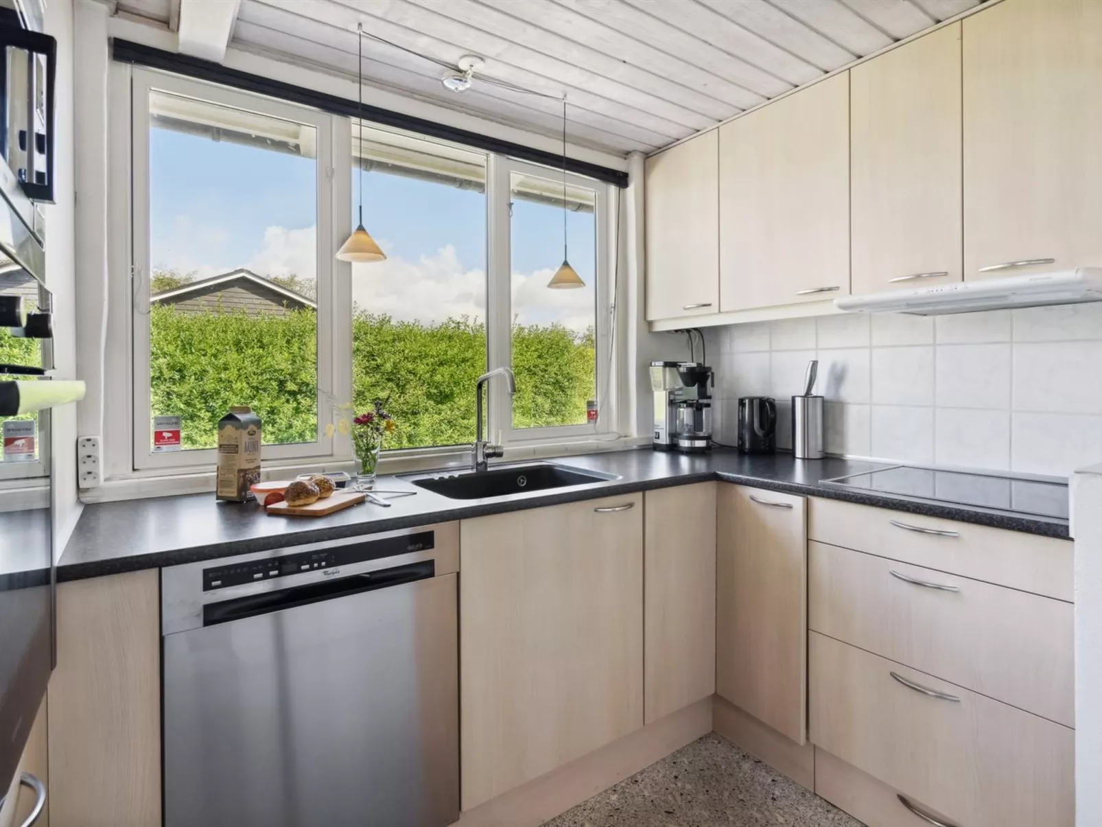 "Mena" - 200m from the sea-Binnen