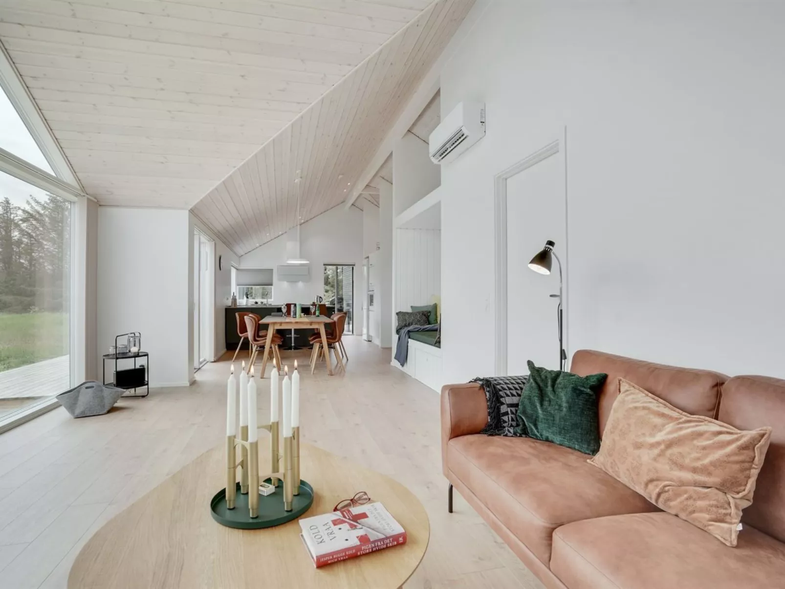 "Arlina" - 1.5km from the sea-Binnen