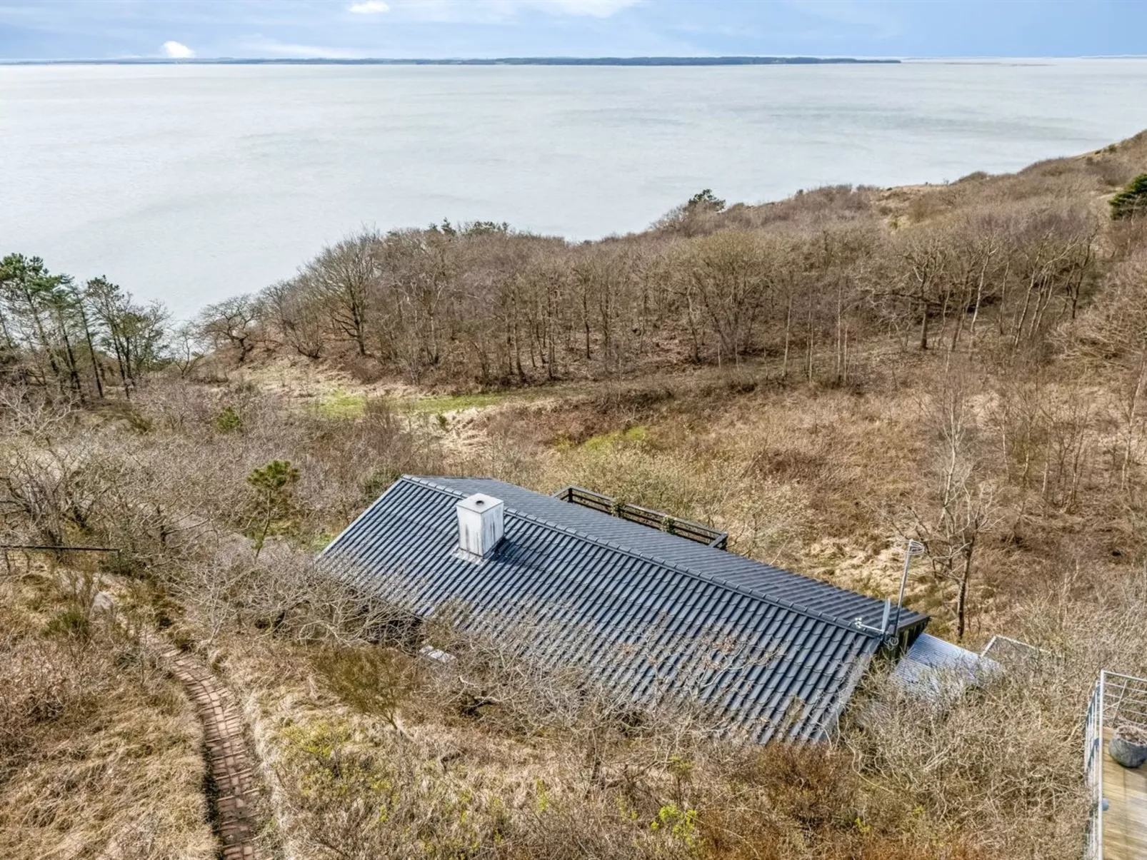 "Heera" - 100m to the fjord-Buiten