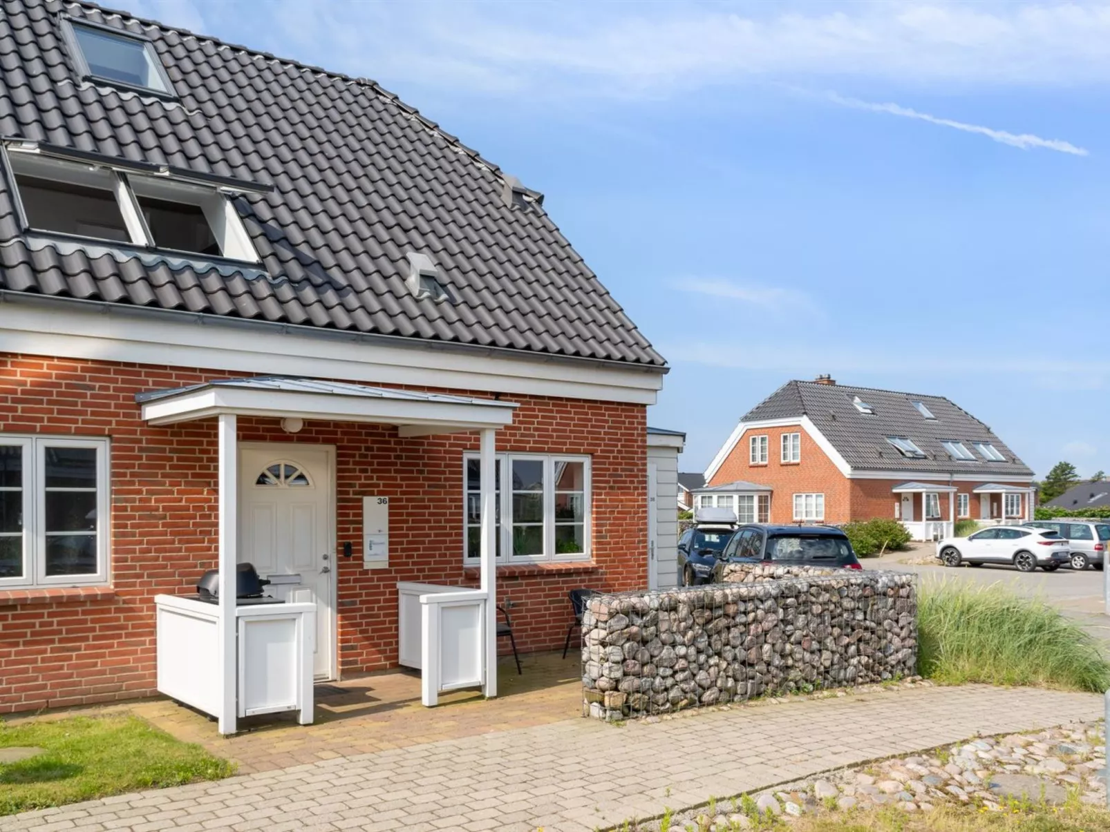 "Langsom" - 100m from the sea-Buiten