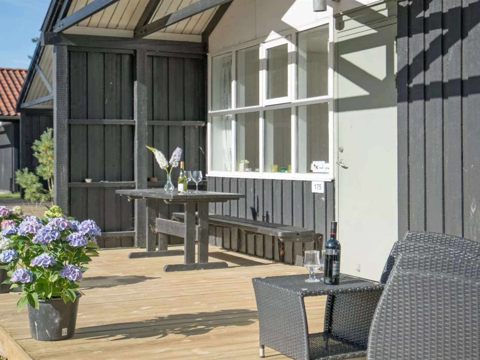 "Bergit" - 55m from the sea-Buiten