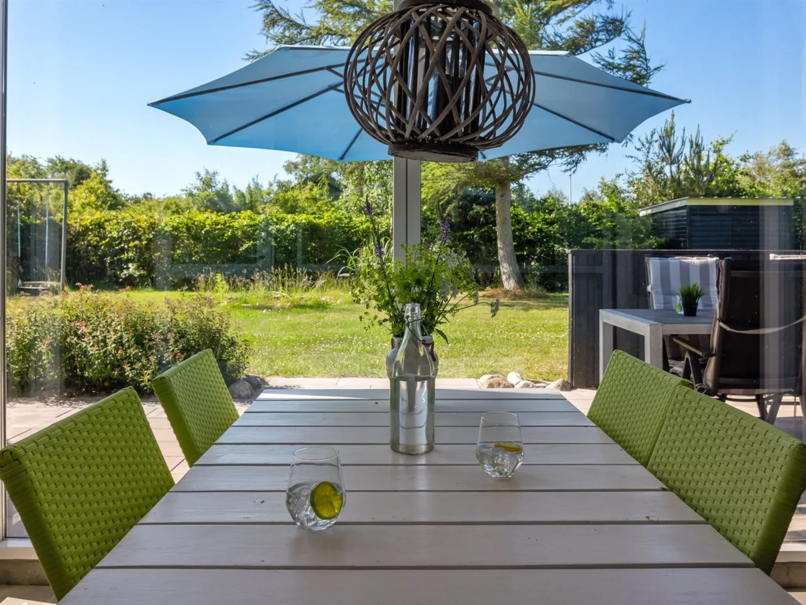 "Raisa" - 200m to the fjord-Buiten