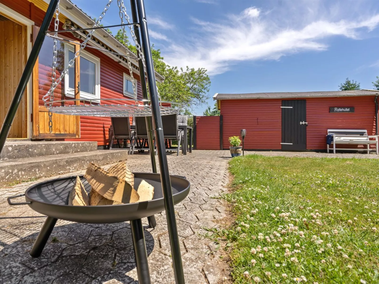 "Hege" - 450m from the sea-Buiten