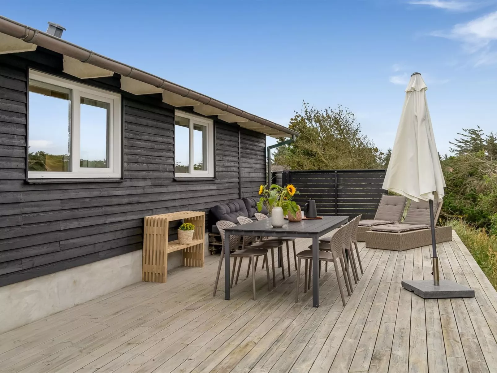 "Aija" - 375m from the sea-Buiten